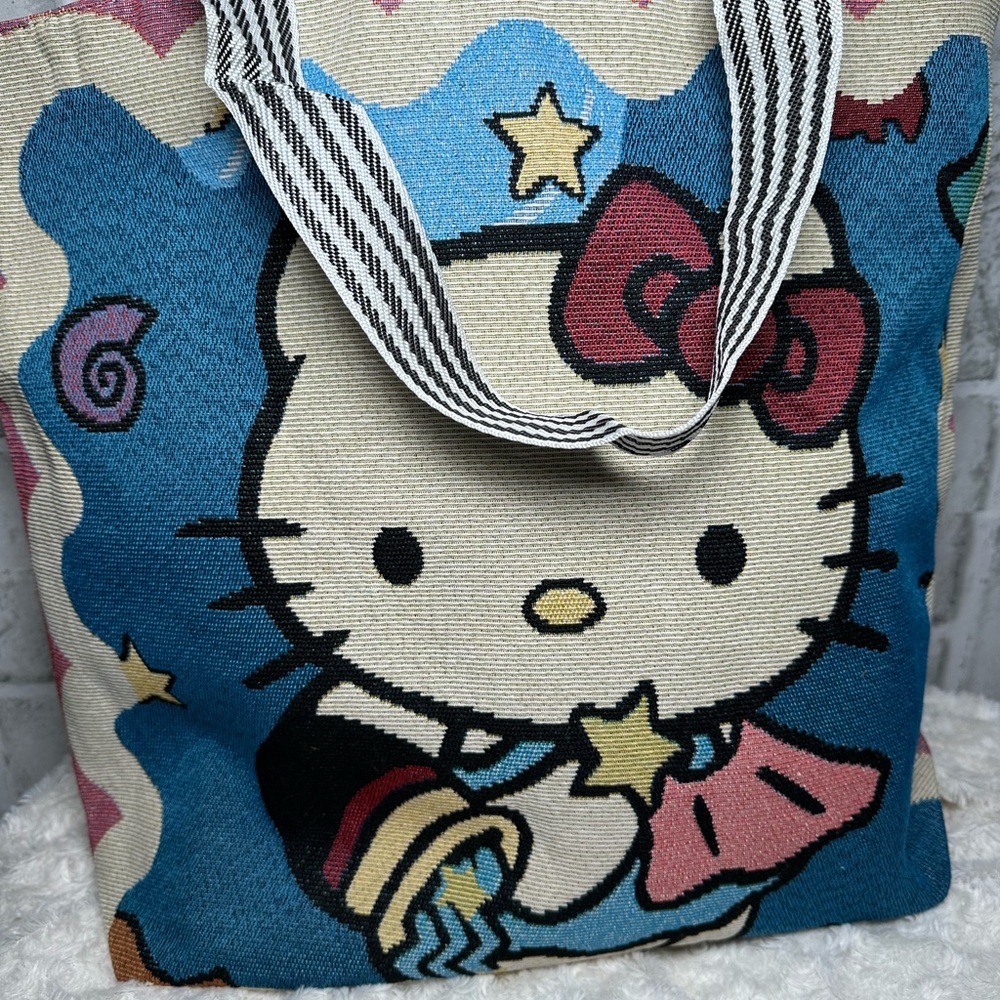 Hello Kitty Pink Bundle Gift Set - Picture 2 of 11